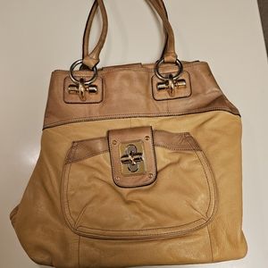 B. Makowsky Large Camel Purse